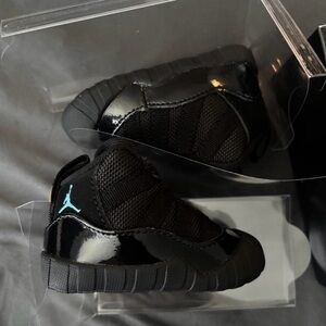Jordan Toddler Sneakers in Black with Teal Jumpman